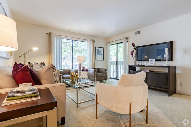 1BR, 1BA - Living