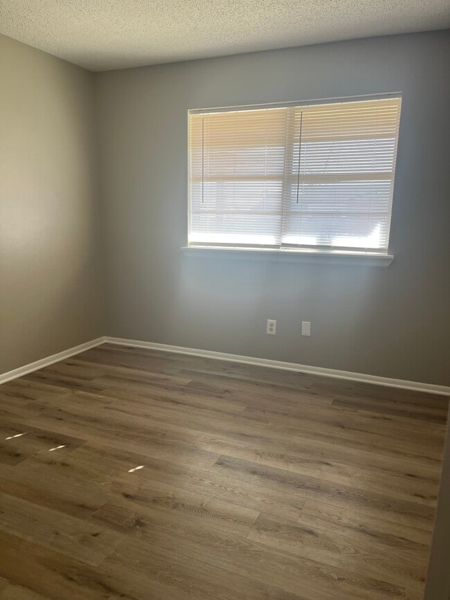 Bedroom - 102 Flint Ave