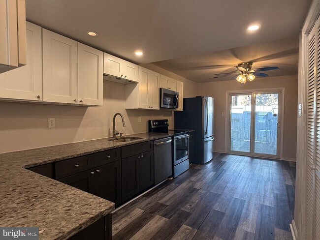43 Park Valley Ln