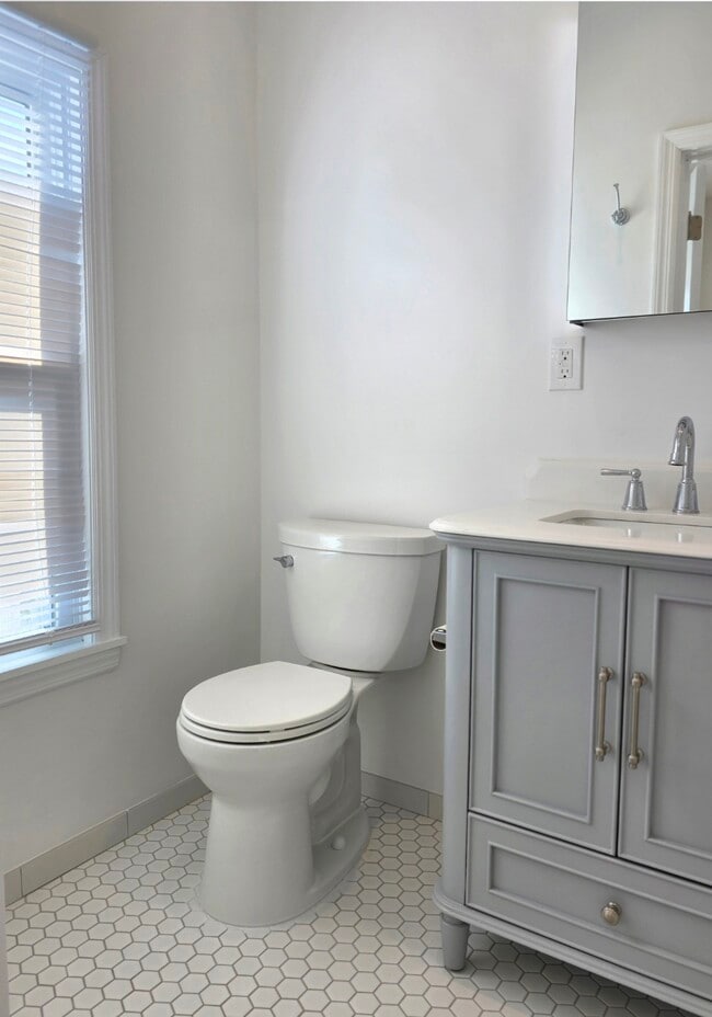 Photo - 29 S Adelaide Ave