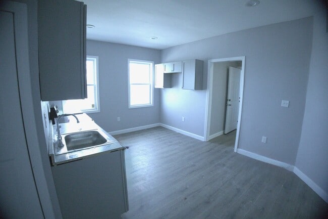 Photo - 61 Providence St Unit 2