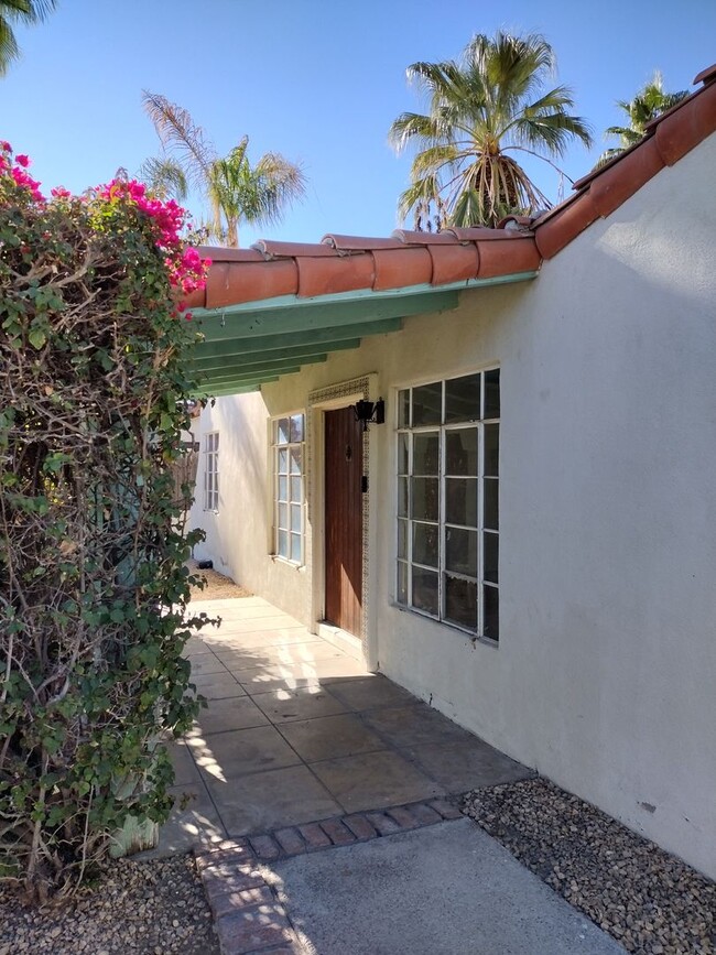 2 Bed / 2 Bath Spanish-Style Home with Det... - 2 Bed / 2 Bath Spanish-Style Home with Det...