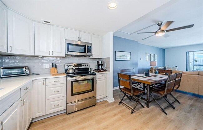 Photo - 800 S Gulfview Blvd Unit 505