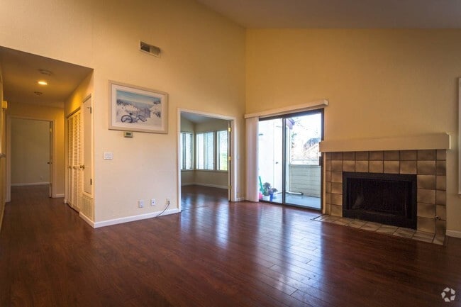 Building Photo - 6412 Buena Vista Dr Unit #C Rental