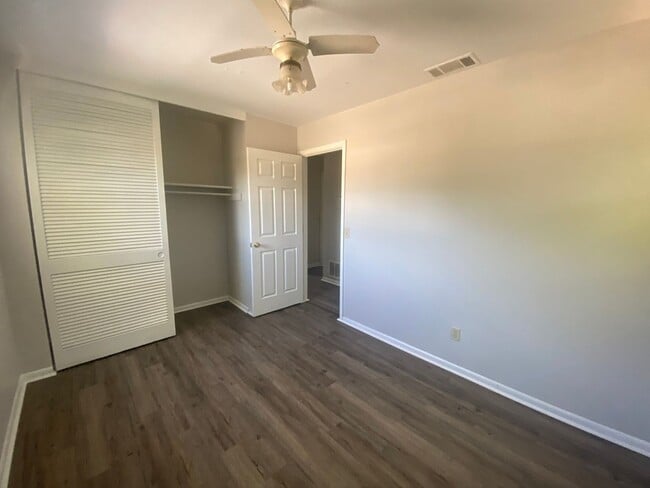 Photo - 312 S Zetterower Ave