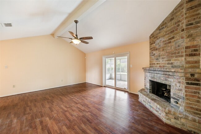 Photo - 5711 Weeping Willow Rd