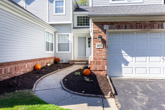 Photo - 1093 Fairways Blvd