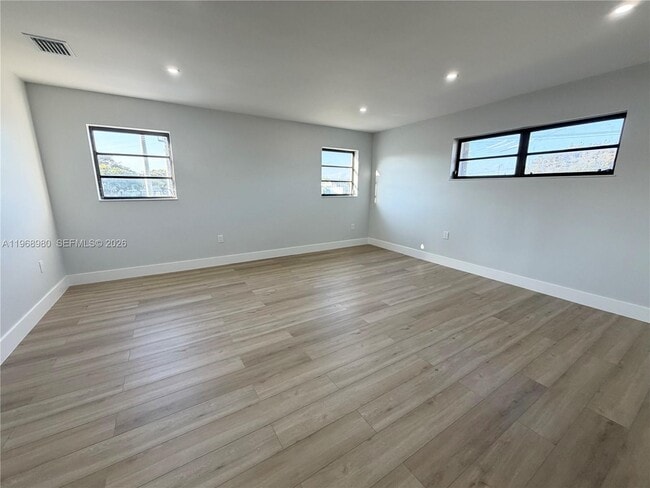 Photo - 250 SW 78th Ave Unit 0