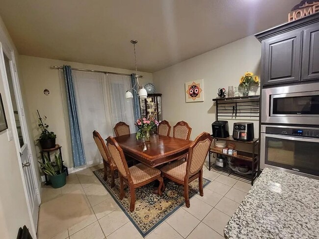 Photo - 1011 Nail Ln