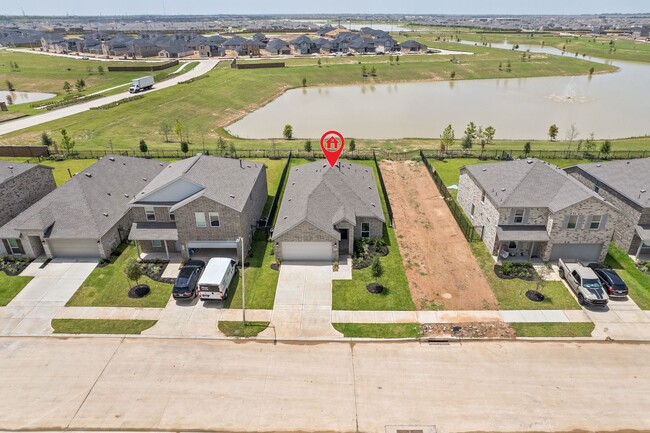 Building Photo - 27619 Village Cir Dr Rental