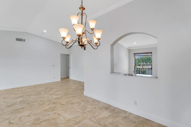 Photo - 3304 Perimeter Dr