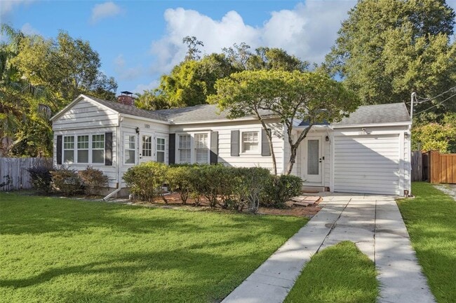 Building Photo - 1815 E Central Blvd