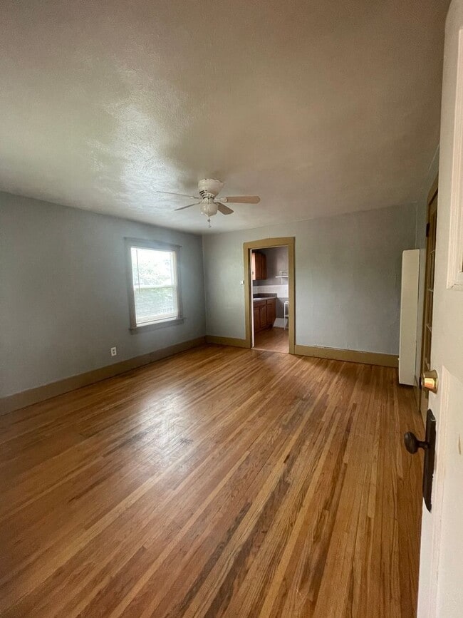 Photo - 2025 9th Ave Unit Main