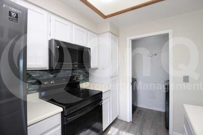 Photo - 1222 W Baseline Rd