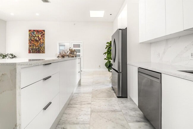 Photo - 513 Leslie Dr