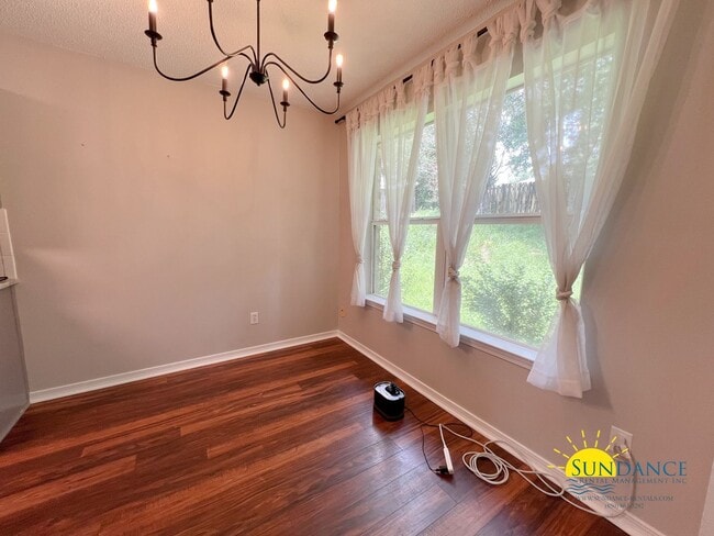 Photo - Spacious 3-Bedroom Home with Solar Panels & Lawn Maintenance Included in South Crestview