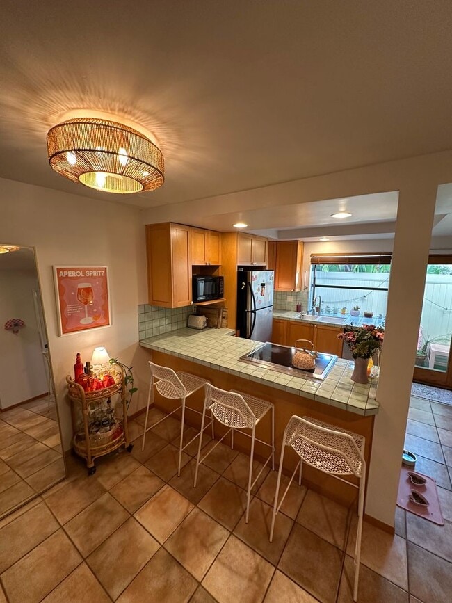 Building Photo - 1221 Essex St