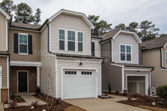 Building Photo - 415 White Oak Ridge Dr