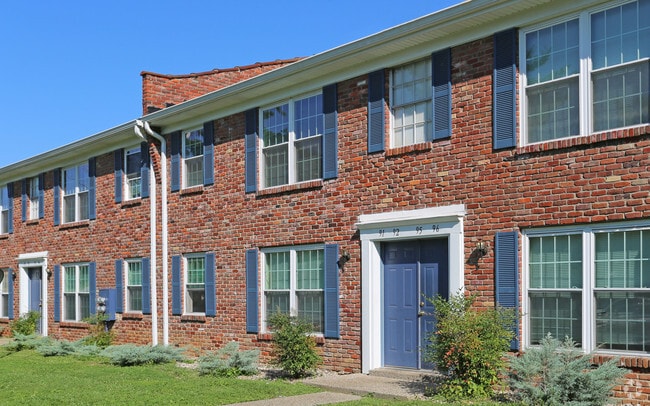 Photo - Chamberlain Oaks