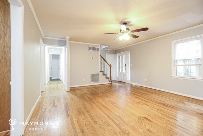 Photo - 402 Roosevelt Dr