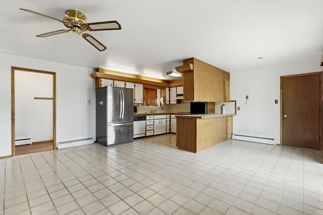 Photo - 3290 Ward Rd