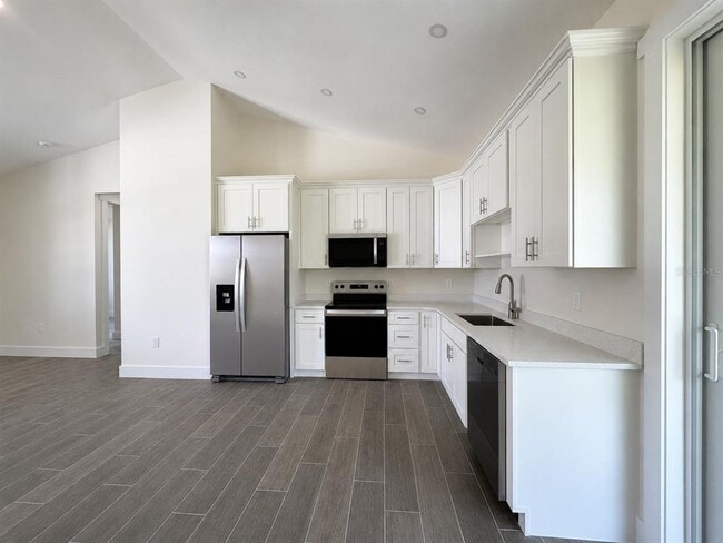 421 Chamber St NW
