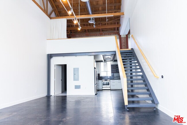130 S Hewitt St Unidad 31