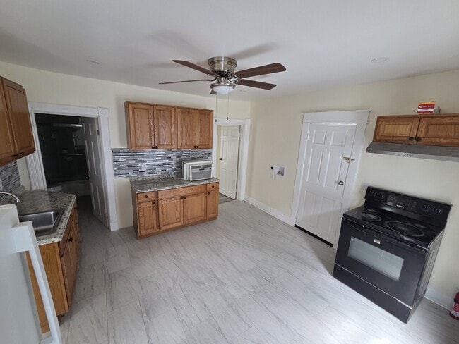 261 Division St Unit 2nd floor