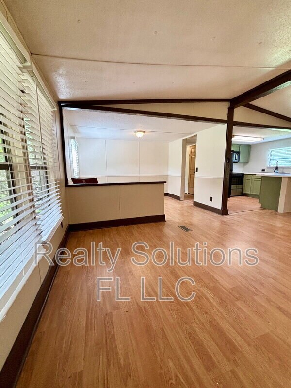 15518 Lake Apopka Rd