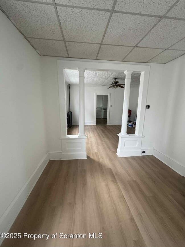 Photo - 455 Leggett St