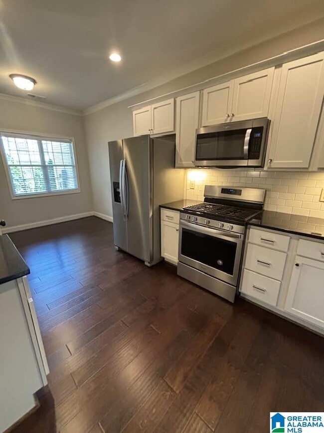 Building Photo - 4215 Lennox Dr Rental
