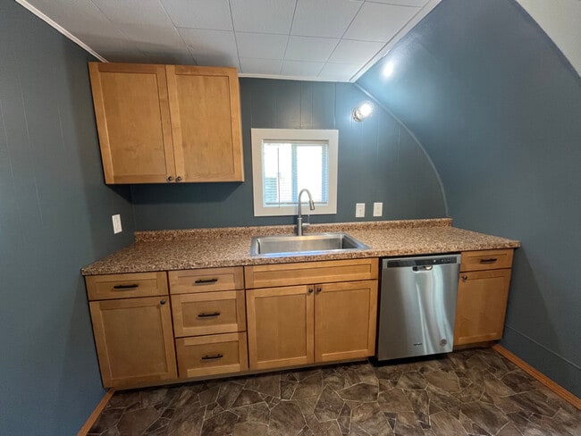 Photo - 1508 N State St