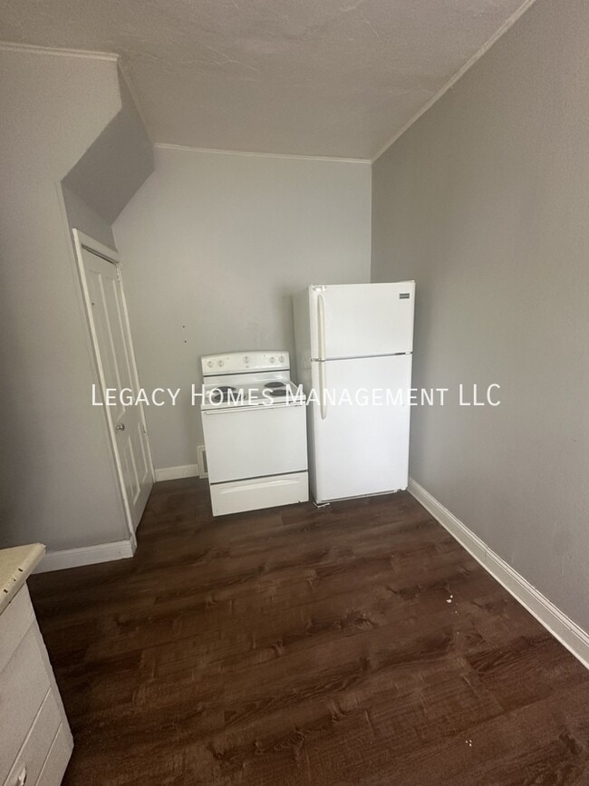 Photo - 620-622 W 6th St-620 Unit 620