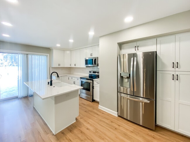 Photo - 643 Wilbur Ct