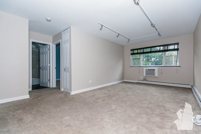 Photo - 619 W Stratford Pl Unit 506