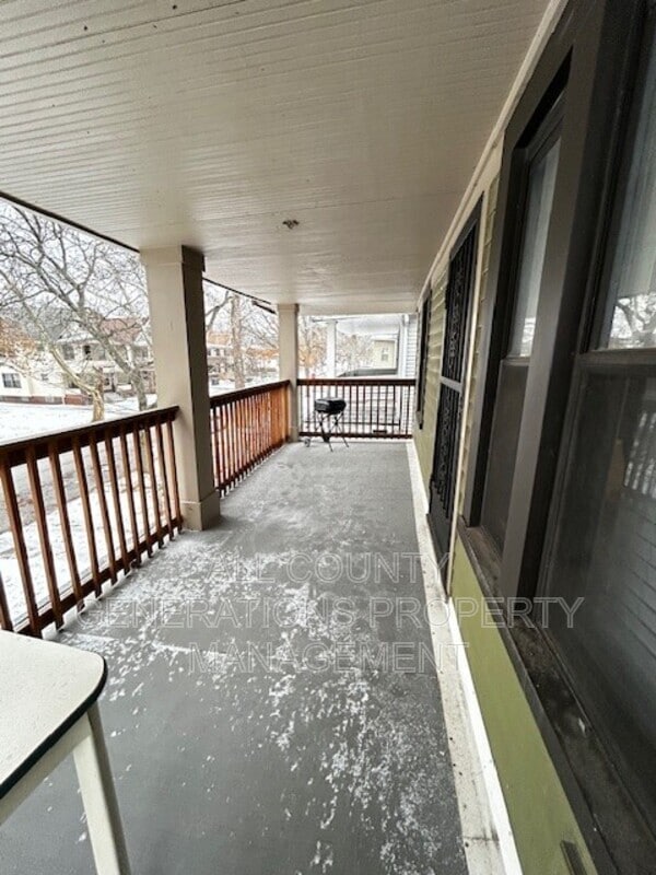 Photo - 9612 Lamontier Ave