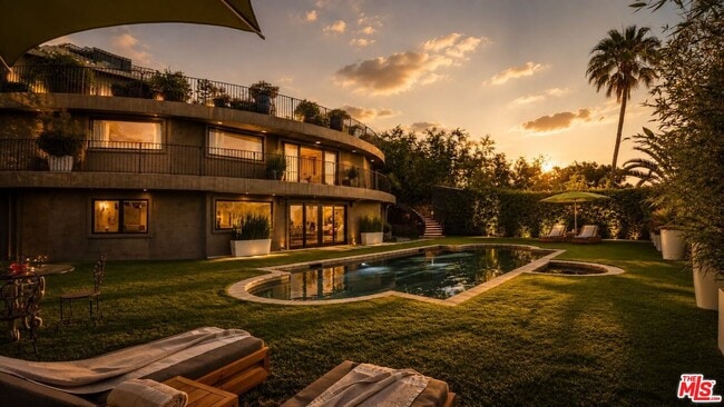 Photo - 8740 St Ives Dr