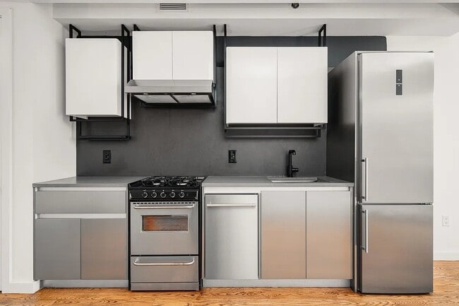 Photo - 123 Melrose St Unidad 724