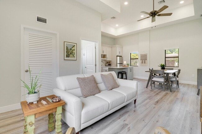 Photo - 10735 Lantana Rd