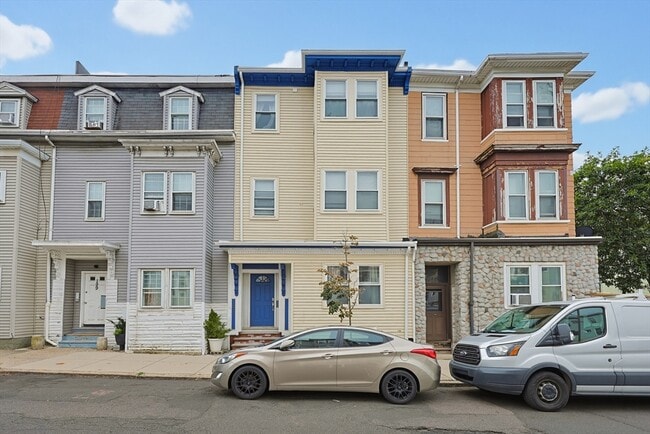 Photo - 197 Lexington St Unidad 2