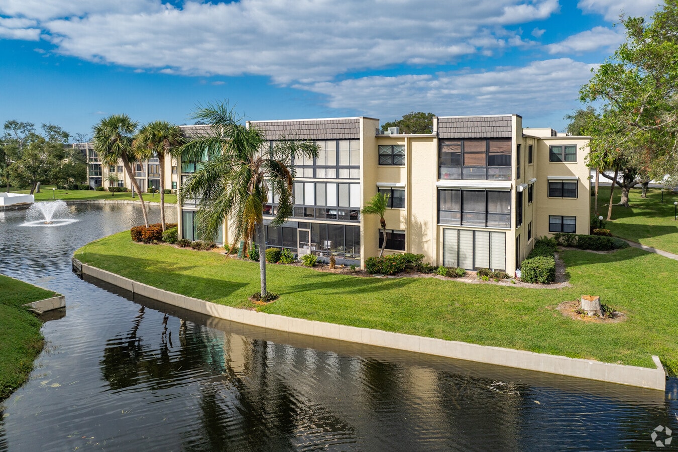 14130 Rosemary Ln Largo, FL - Lakeview of Largo