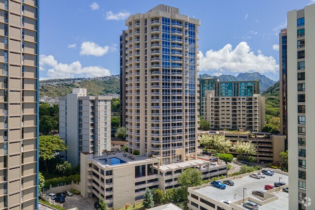 Nuuanu Parkside