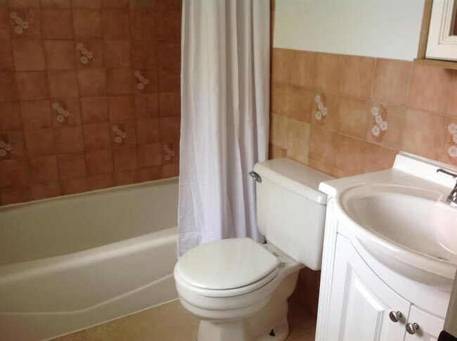 Photo - 1305 Periwinkle Pl