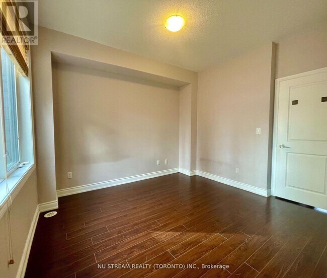 Photo - 241 South Park Rd