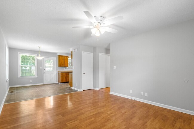 354 Woodale Dr