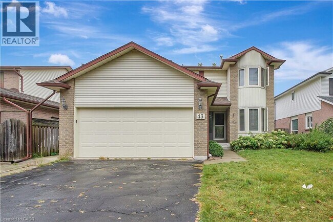 Photo - 43 Holm St