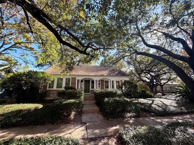 Photo - 1621 Cherryhurst St