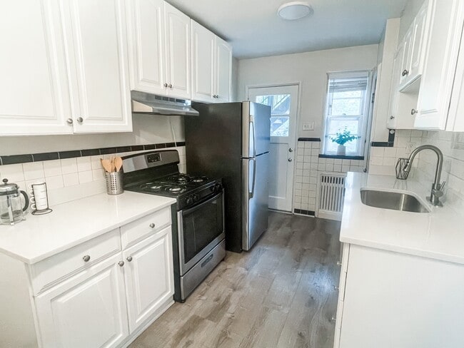 Photo - 8150 Whitburn Dr