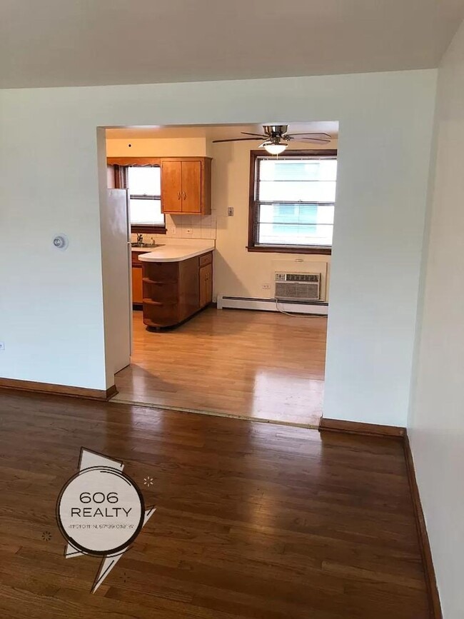 Photo - One Bedroom & One Bath, Great Location!! Unidad GN