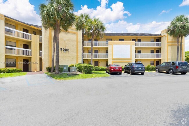 Building Photo - 9022 NW 28th Dr Unit 2-103 Rental